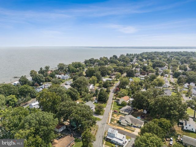 301 BANCROFT AVE, Colonial Beach, VA 22443