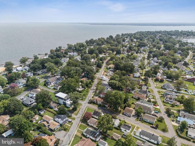 301 BANCROFT AVE, Colonial Beach, VA 22443