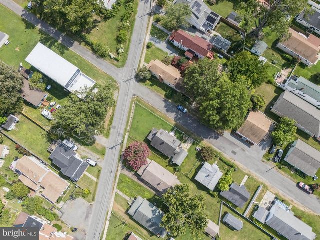 301 BANCROFT AVE, Colonial Beach, VA 22443