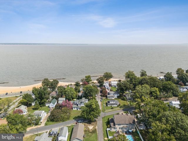 301 BANCROFT AVE, Colonial Beach, VA 22443
