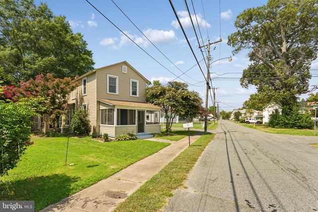 301 BANCROFT AVE, Colonial Beach, VA 22443