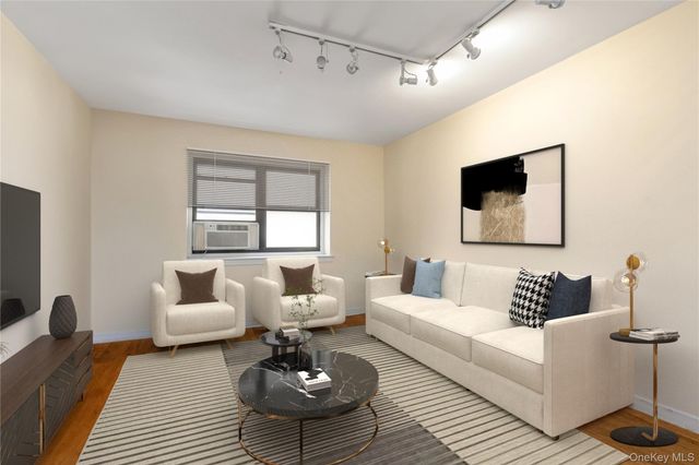 102-55 67 Road 3V, Forest Hills, NY 11375