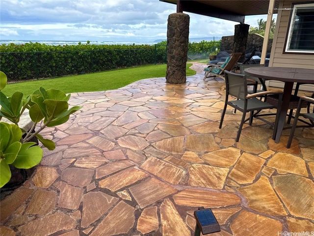 68-235 Au Street, Waialua, HI 96791