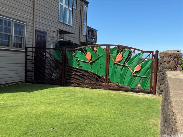 68-235 Au Street, Waialua, HI 96791