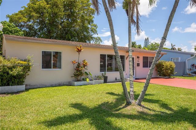 918 NE 6th St, Hallandale Beach, FL 33009