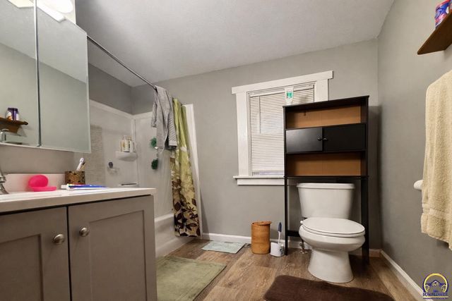 329 NW Waite ST, Topeka, KS 66606