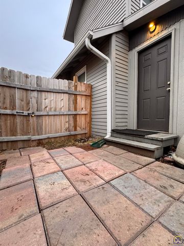 329 NW Waite ST, Topeka, KS 66606