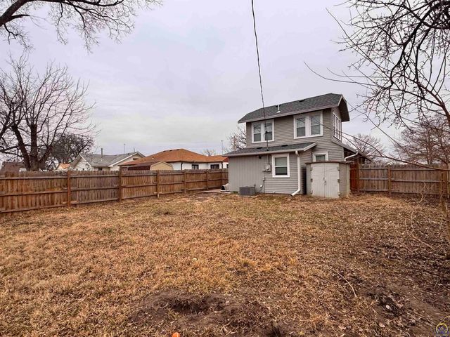 329 NW Waite ST, Topeka, KS 66606