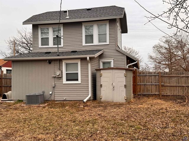 329 NW Waite ST, Topeka, KS 66606