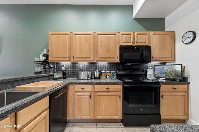 8270 N Hayden Road 2046, Scottsdale, AZ 85258