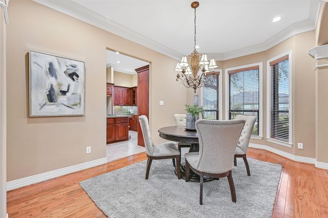 209 Hunters Lane, Friendswood, TX 77546