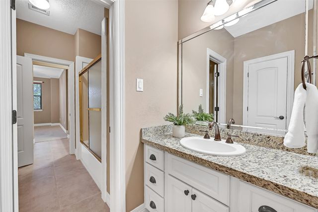 209 Hunters Lane, Friendswood, TX 77546