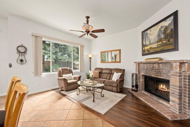 865 Hagen Ct, Folsom, CA 95630