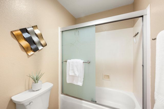 865 Hagen Ct, Folsom, CA 95630