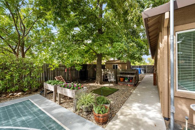 865 Hagen Ct, Folsom, CA 95630