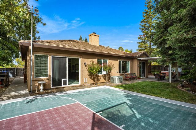 865 Hagen Ct, Folsom, CA 95630