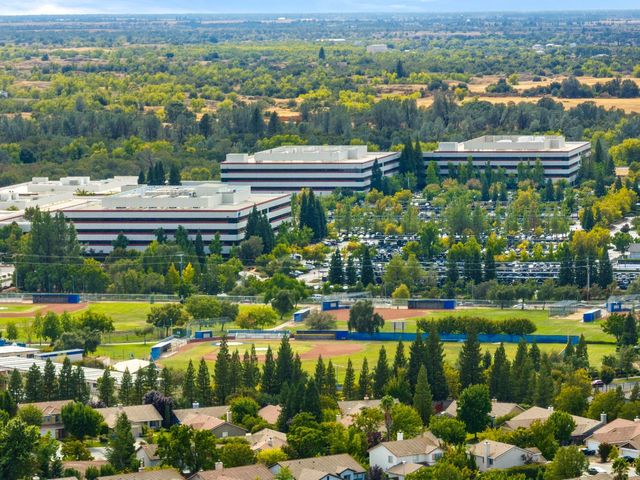 865 Hagen Ct, Folsom, CA 95630