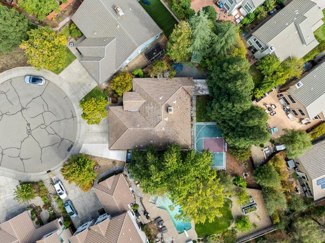 865 Hagen Ct, Folsom, CA 95630
