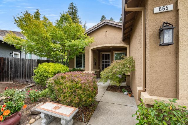 865 Hagen Ct, Folsom, CA 95630