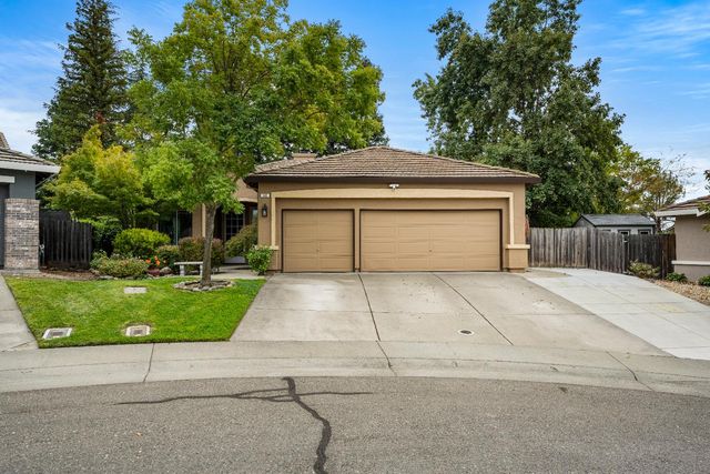 865 Hagen Ct, Folsom, CA 95630