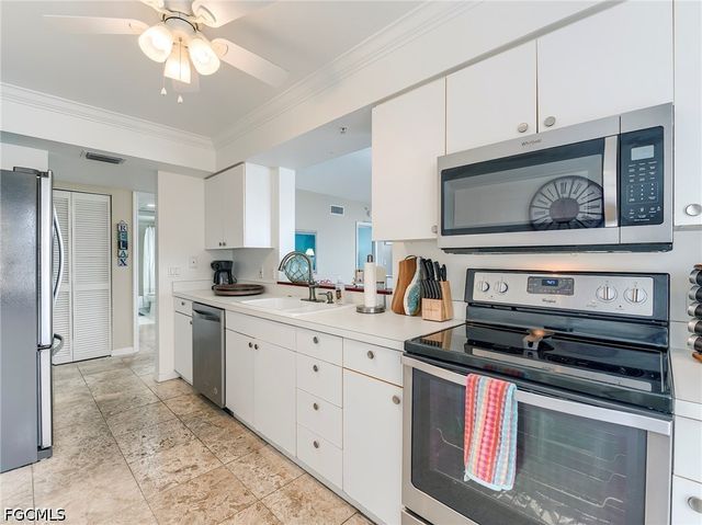 4471 Bay Beach LN 314, Fort Myers Beach, FL 33931