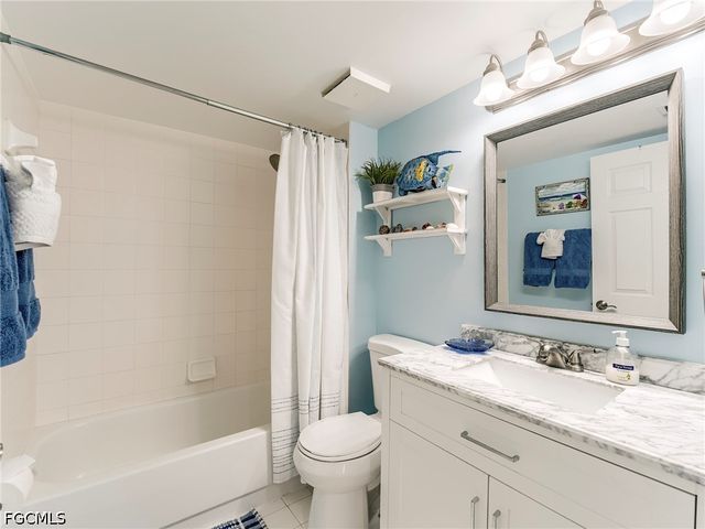 4471 Bay Beach LN 314, Fort Myers Beach, FL 33931