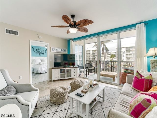 4471 Bay Beach LN 314, Fort Myers Beach, FL 33931