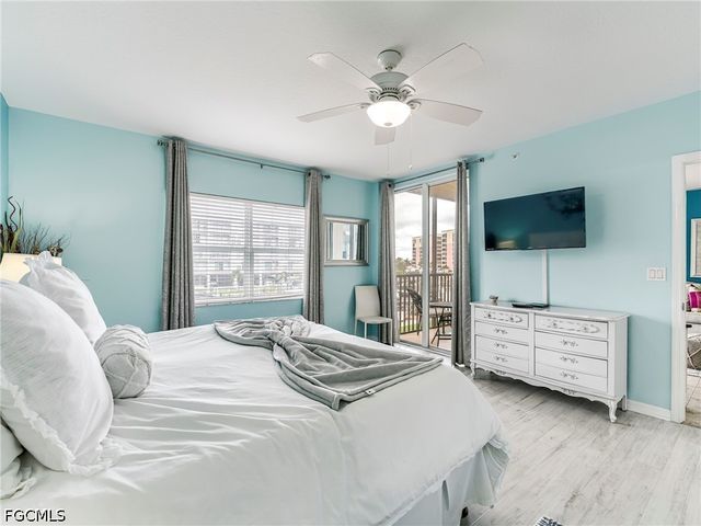 4471 Bay Beach LN 314, Fort Myers Beach, FL 33931