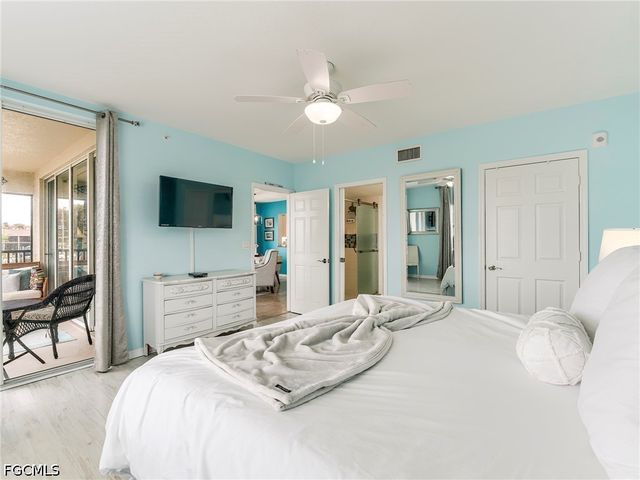 4471 Bay Beach LN 314, Fort Myers Beach, FL 33931