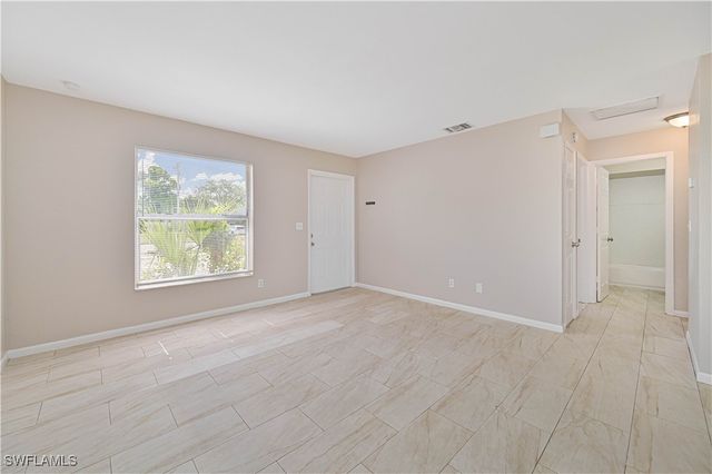 524-526 SE 24th AVE, Cape Coral, FL 33990