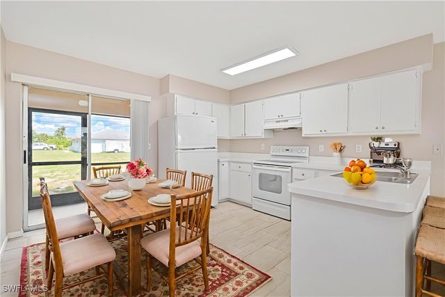 524-526 SE 24th AVE, Cape Coral, FL 33990