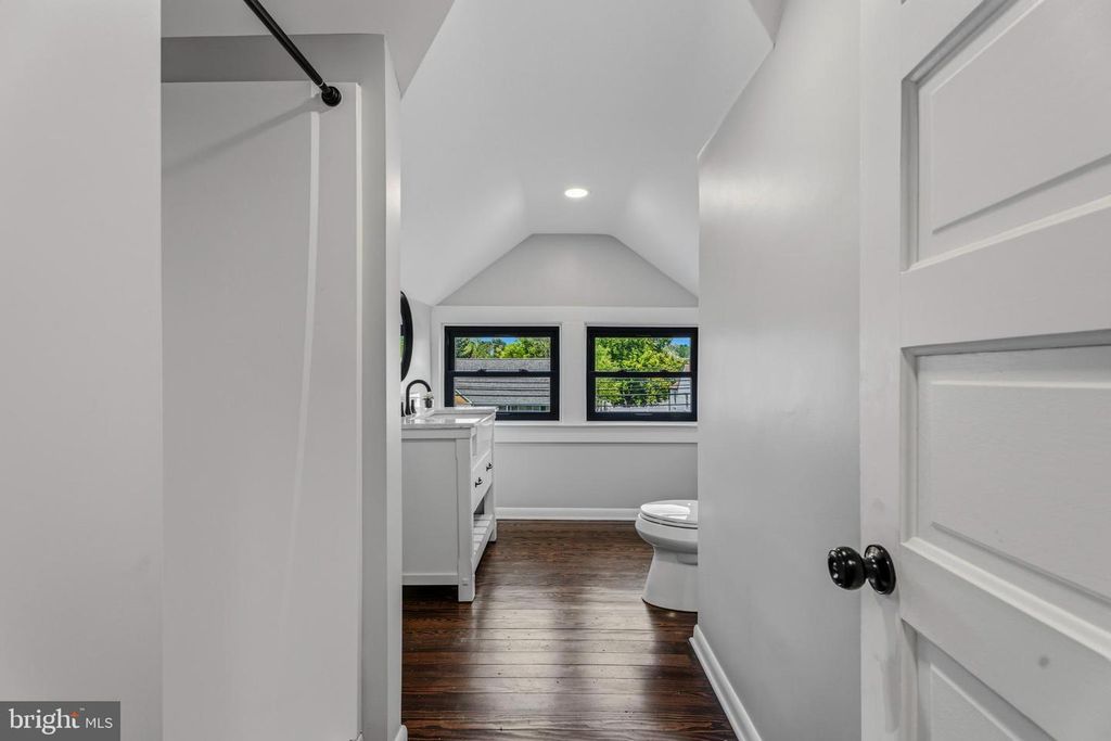 Image 25 of property listing at 15 CINDER RD, Lutherville Timonium, MD 21093