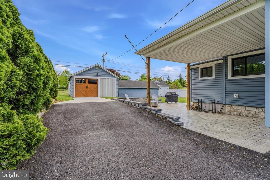 Image 31 of property listing at 15 CINDER RD, Lutherville Timonium, MD 21093