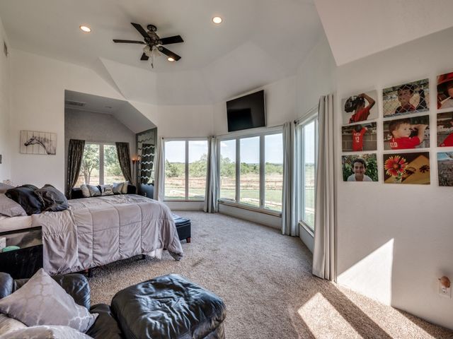 2250 Morrow Road, Valley View, TX 76272
