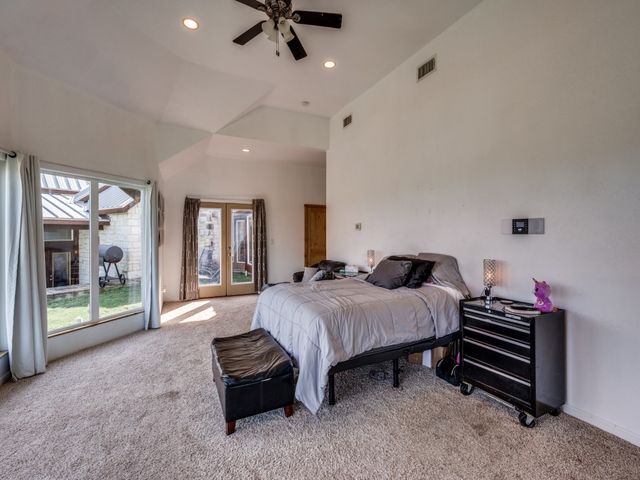 2250 Morrow Road, Valley View, TX 76272