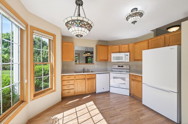 2133 Southwind Road, Maplewood, MN 55109
