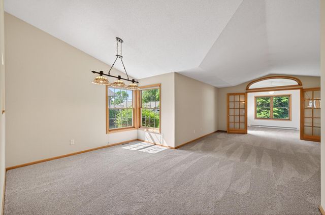 2133 Southwind Road, Maplewood, MN 55109