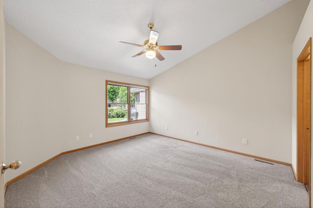 2133 Southwind Road, Maplewood, MN 55109