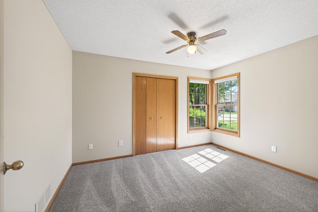 2133 Southwind Road, Maplewood, MN 55109