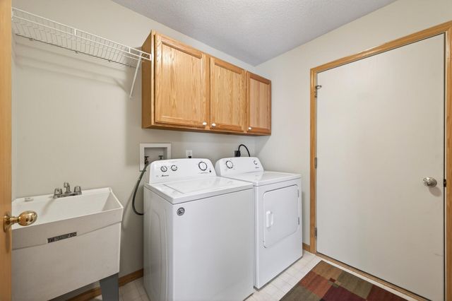 2133 Southwind Road, Maplewood, MN 55109