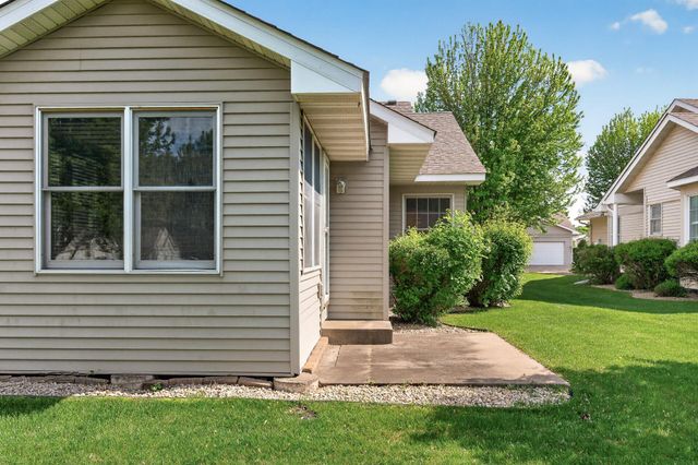 2133 Southwind Road, Maplewood, MN 55109