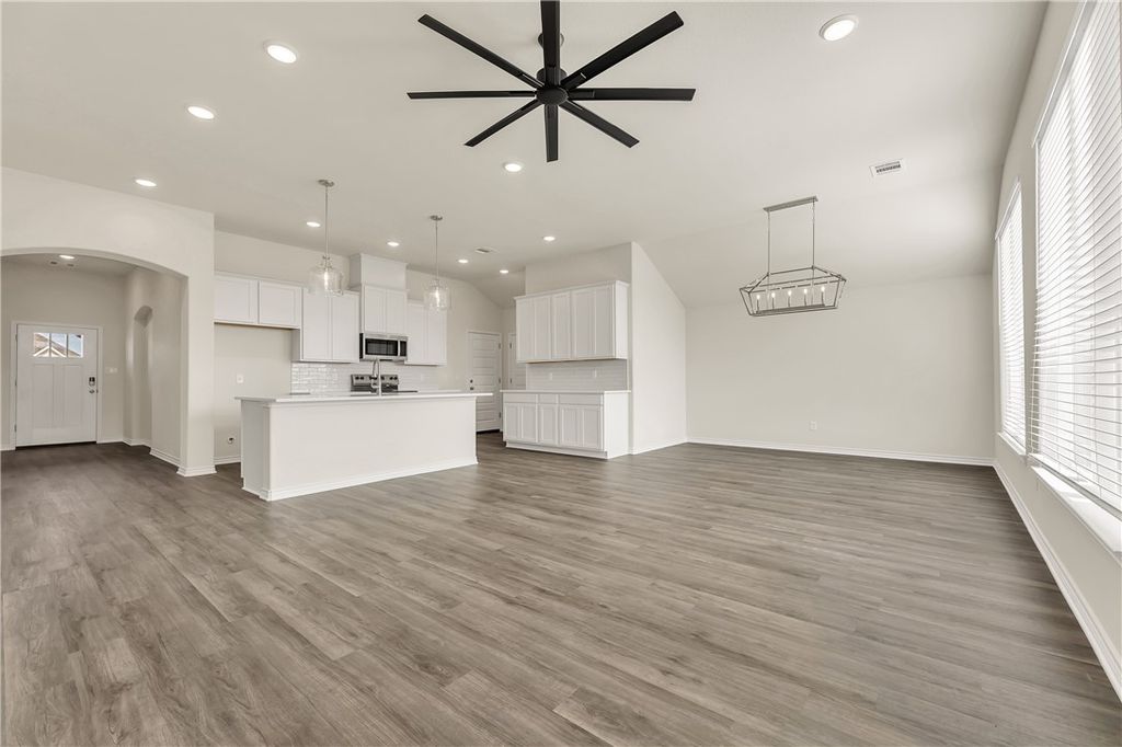 7809 Redbud Road, Navasota, TX 77868 — photo 5