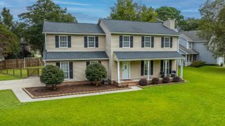 2040 Comingtee Lane, Mount Pleasant, SC 29464