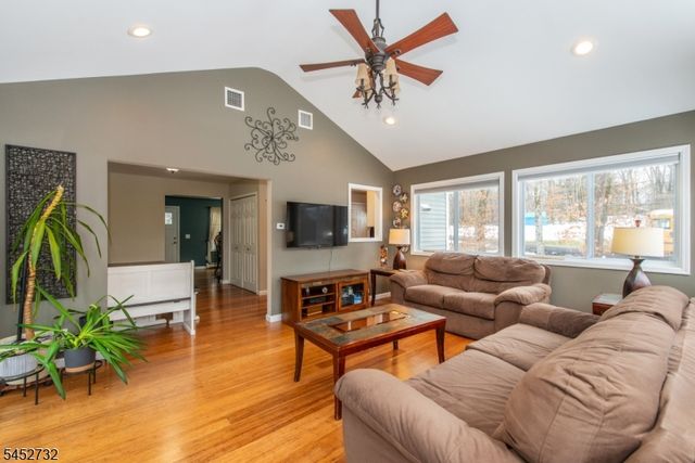 152 New Rd, Montague Twp., NJ 07827