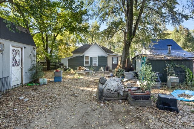 108 W 7th Street, Fayetteville, AR 72701