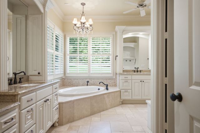 3312 Ridge Bluff Circle, Tyler, TX 75707