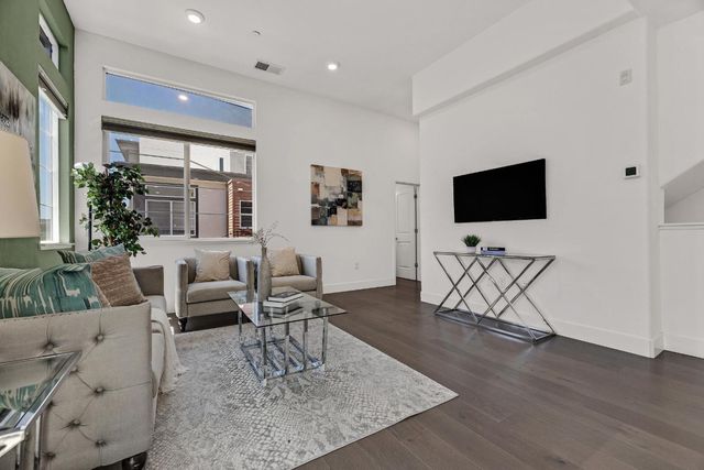 29272 Hub Lane, Hayward, CA 94544
