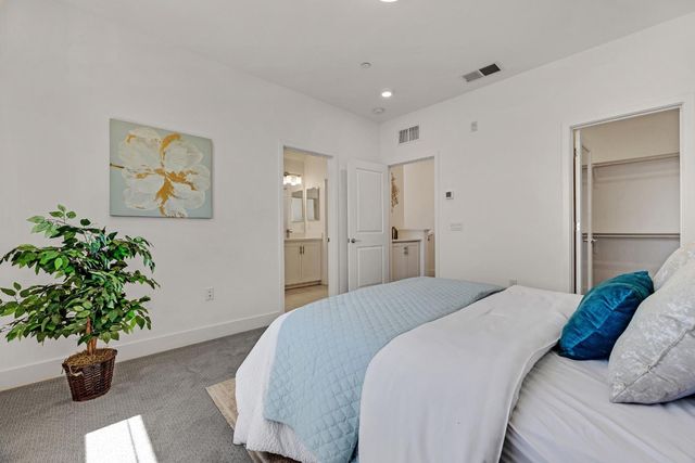 29272 Hub Lane, Hayward, CA 94544