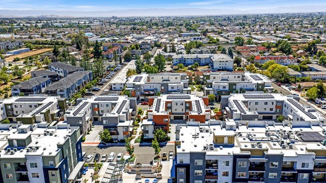 29272 Hub Lane, Hayward, CA 94544