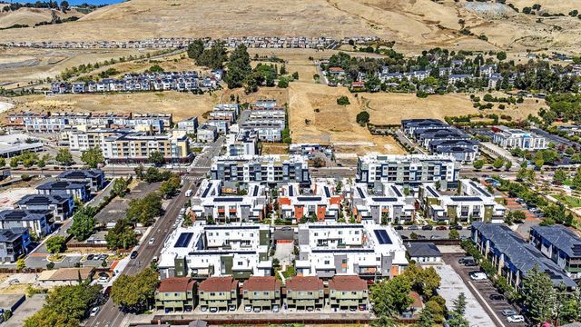 29272 Hub Lane, Hayward, CA 94544